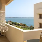 My Dreamy Beach House . Wi-Fi . Pool . Welcome!